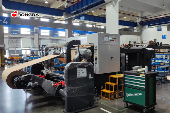 出荷準備完了: 自動ロールツーシート紙切断機が Rongda を出荷する前に何が起こるでしょうか?